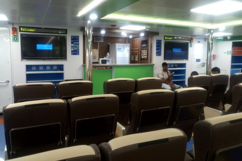 Zan Fast Ferries Economy Фото внутри