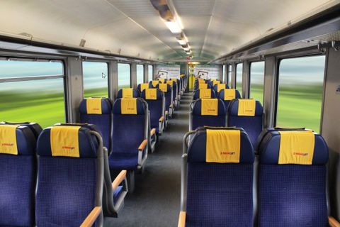 RegioJet 2nd Class dalam foto