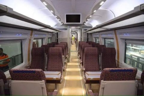 Haramain High Speed Railway Economy Class didalam foto