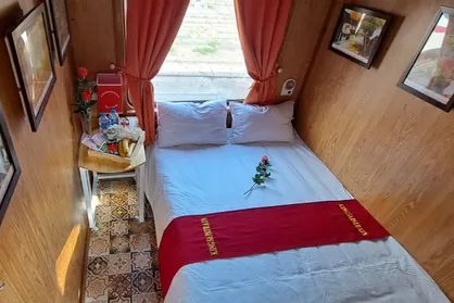 King Sapa Train VIP Cabin with double bed inside photo