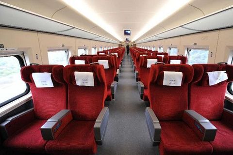 China Railway First Class Seat عکس از خارج