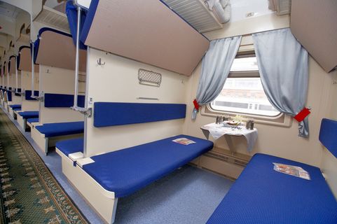 Russian Railways 3rd Class Sleeper with AC Innenraum-Foto