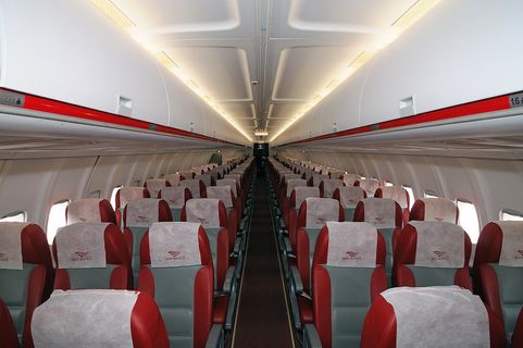 Red Wings Airlines Economy 内部の写真