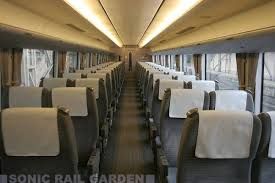 Express Train Standard Seat fotografija unutrašnjosti