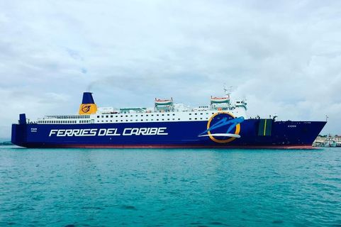 Ferries Del Caribe Economy 户外照片