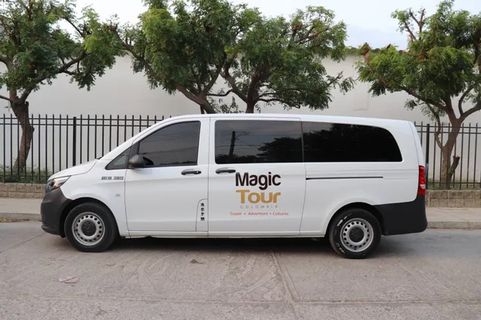 Magic Tour Colombia Van 6pax Dışarı Fotoğrafı