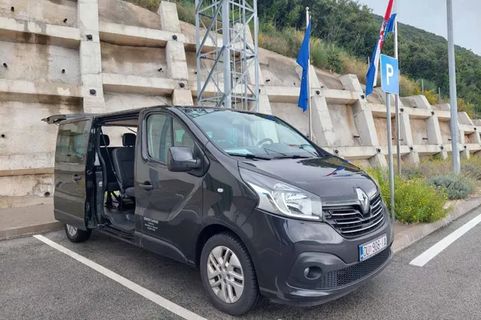 Dubrovnik Transport Comfort Minivan 8pax outside photo