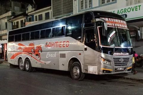 Tahmeed Coach VIP-Class outside photo