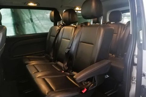 Transferelax Comfort Minivan 6pax Innenraum-Foto