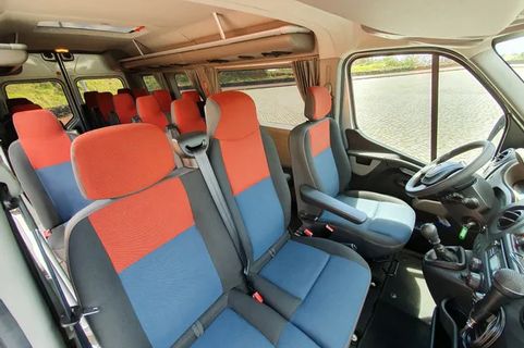 On Travel Comfort Minivan 8pax Ảnh bên trong
