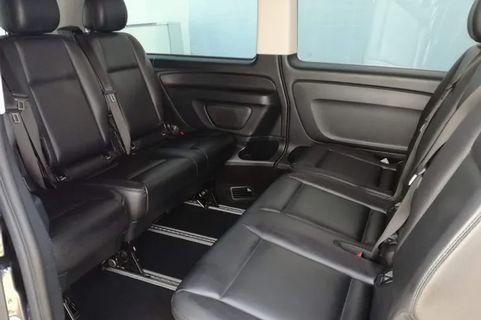 MBA Travel Comfort Minivan 8pax fotografija unutrašnjosti