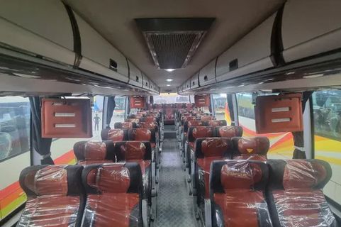 Rural Transit Premium Class Inomhusfoto