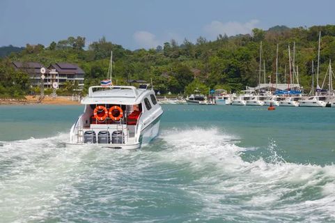 Phi Phi Logistic and Tour Speedboat outside photo