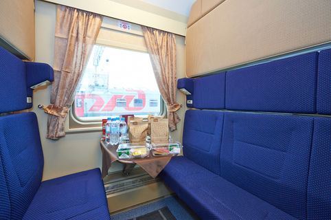 Russian Railways 2nd Class Comfort Sleeper Innenraum-Foto