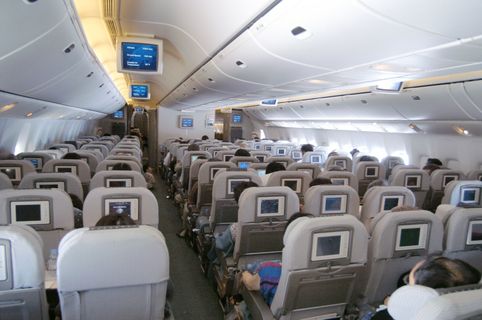 Japan Airlines Economy foto interna
