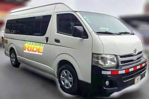 Pleasure Ride Minivan + Ferry Aussenfoto