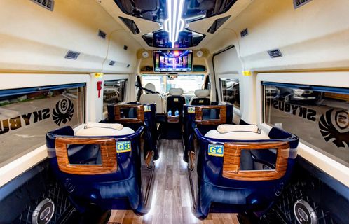 Quynh Thanh VIP Limo VIP-Class inside photo