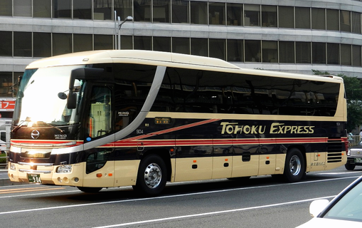 Tohoku express bus ZTH6 AC Seater 外観