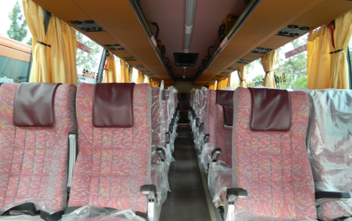 SVR Tour and Travels AC Seater didalam foto