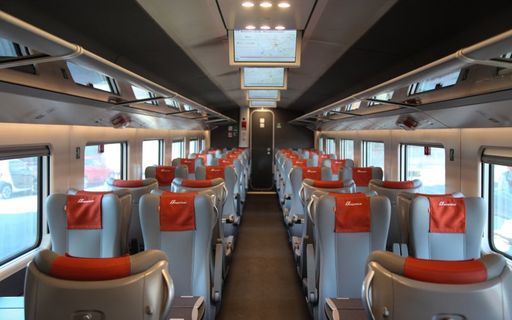 Trenitalia Standard всередині фото