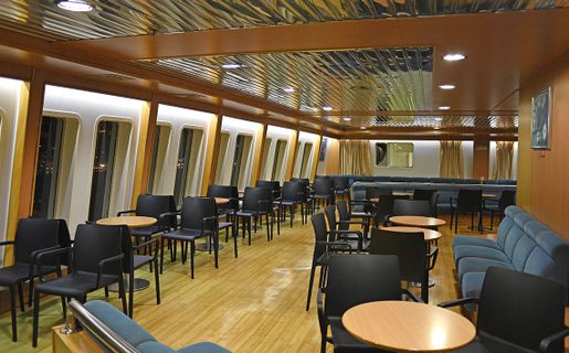 Levante Ferries Deck Space Innenraum-Foto