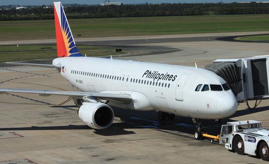 Philippine Airlines Economy outside photo