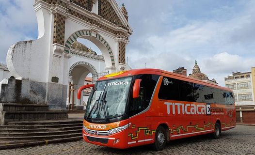 Trans Titicaca Reclining Seats 165 عکس از خارج