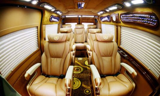HAV Limousine VIP-Class 内部の写真
