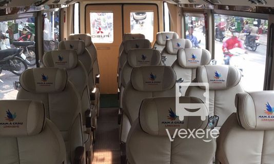 Nam A Chau Limousine Express fotografía interior