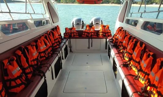 Fufaung Travel Speedboat İçeri Fotoğrafı