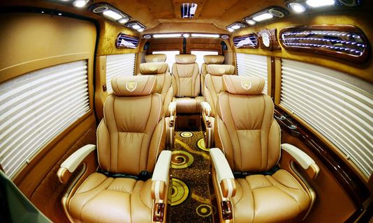 Thinh Phat Limousine VIP inside photo