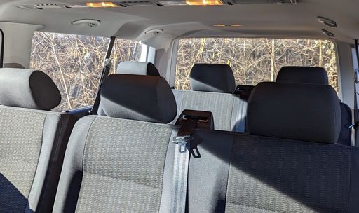 CK Shuttle Minivan fotografía interior