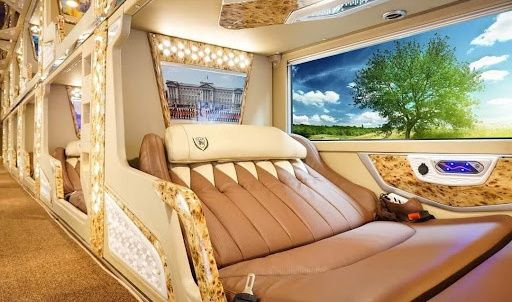 Luxury Van Limousine VIP Cabin binnenfoto