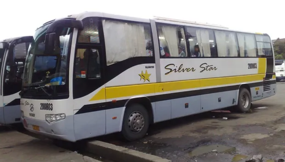Silver Star Shuttle and Tours Economy Bus + Ferry 外観