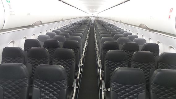 Frontier Airlines Economy Фото внутри