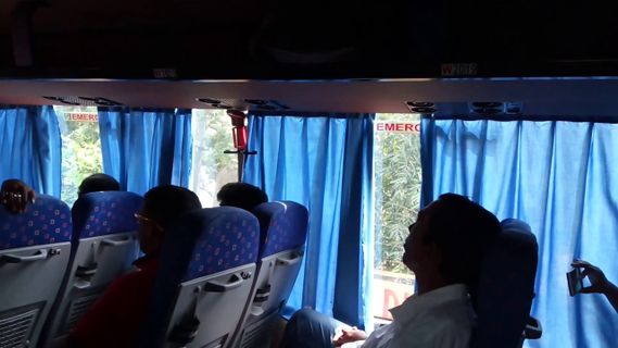 West Bengal Surface TC AC Seater İçeri Fotoğrafı