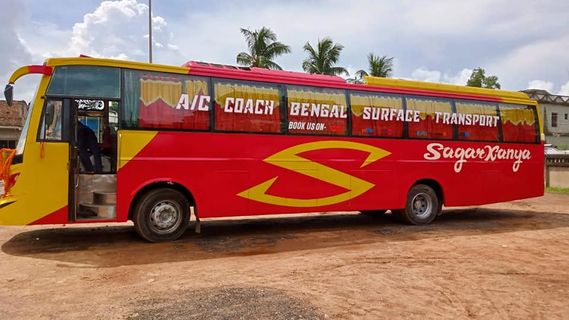 Bengal Surface Transport A/C Semi Sleeper خارج الصورة