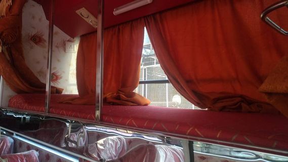 Sree Balajee Travels Cargo AC Sleeper Фото внутри
