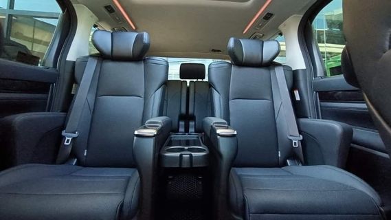 GB Limousine Premium Alphard 4pax fotografía interior