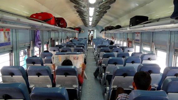 Indian Railways 2S - Second Sitting Class Photo intérieur