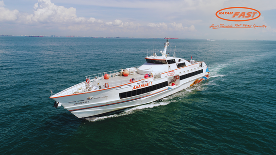 Batam Fast Ferry Economy Diluar foto