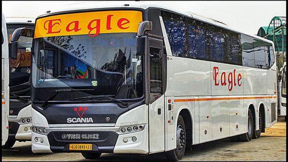 Eagle Travels AC Seater 户外照片