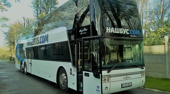 Nashbus com Standard AC Aussenfoto