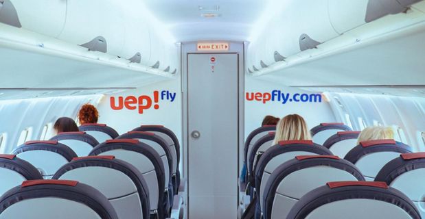 UEP Fly Economy Inomhusfoto