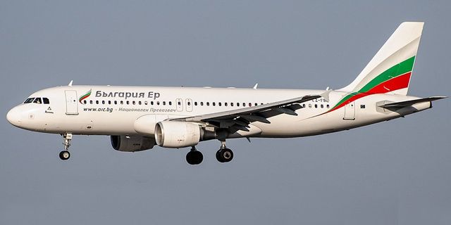 Bulgaria Air Economy عکس از خارج