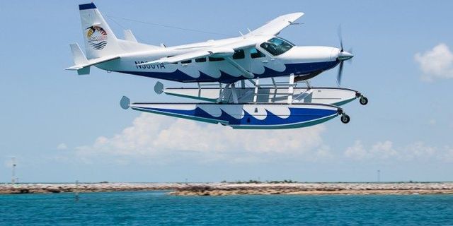 Tropic Ocean Airways Economy 户外照片