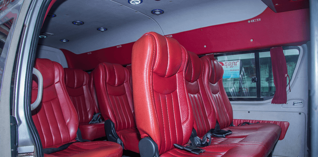 Bayon VIP VIP Minibus fotografía interior