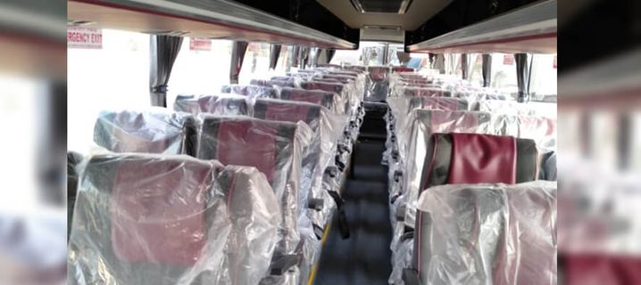 Falcon Bus AC Seater fotografía interior