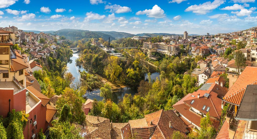 Burgas a Veliko Tarnovo