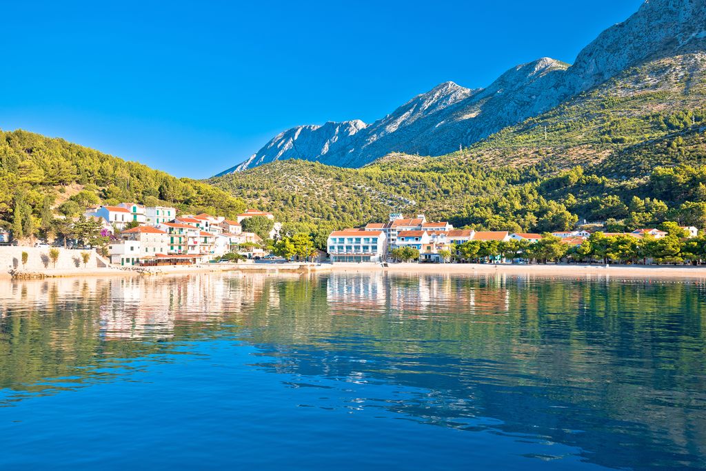 Split Dalmatia County to Drvenik